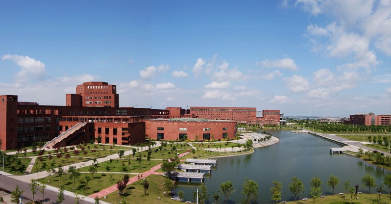 江西師范大學旭潔洗地機客戶案例-<a href=http://www.musicblog.cn target=_blank class=infotextkey>洗地機生產廠</a>家